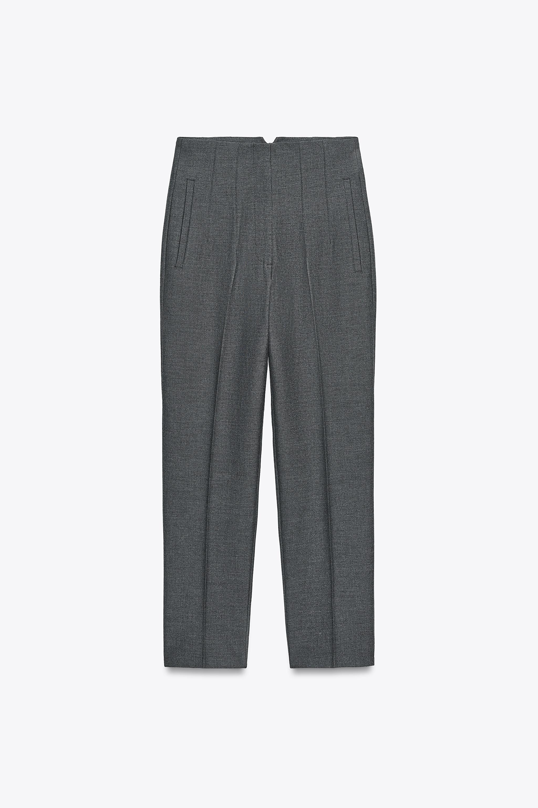 PANTS WITH A HIGH WAIST